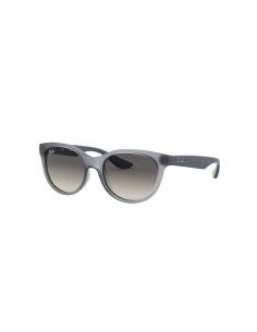 Comprar Ray-Ban Junior RJ9068S 705811 al merjor precio en Shoppinggafas.com