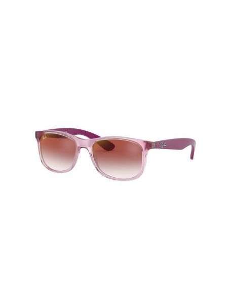 Comprar Ray-Ban Junior RJ9062S 7052V0 al merjor precio en Shoppinggafas.com